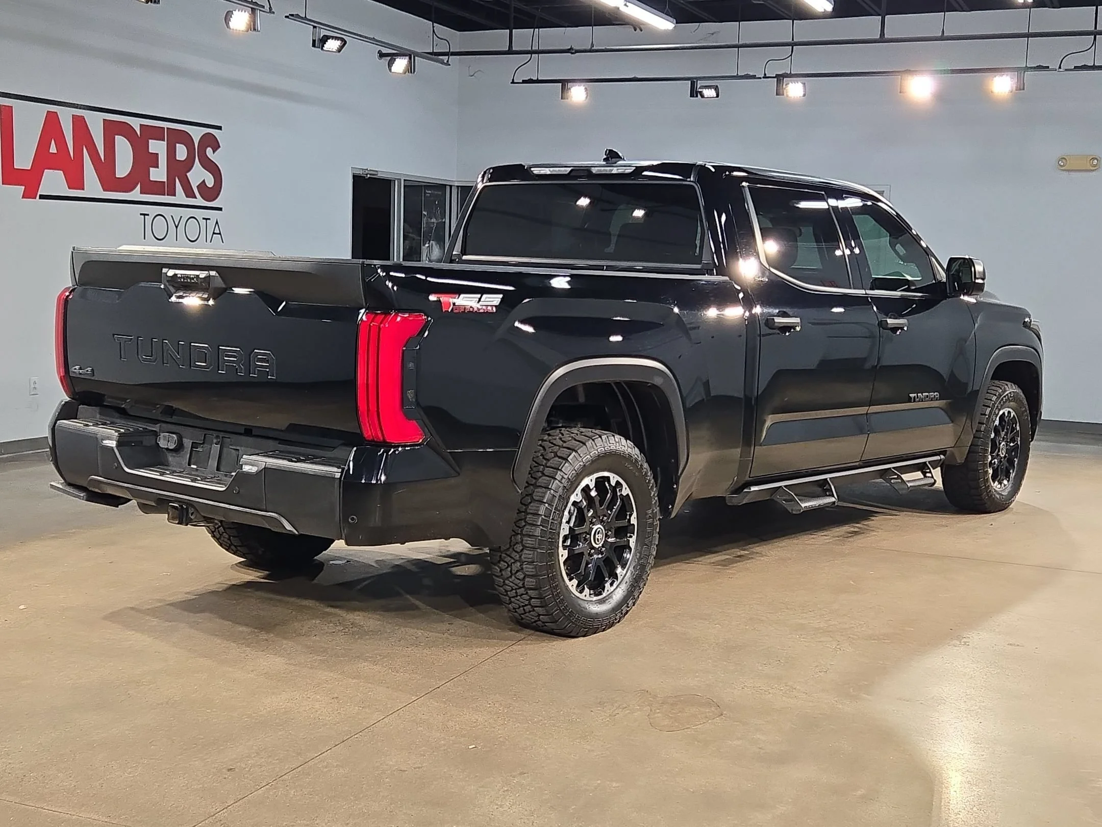 Used 2023 Midnight Black Metallic Toyota SR5 image 7