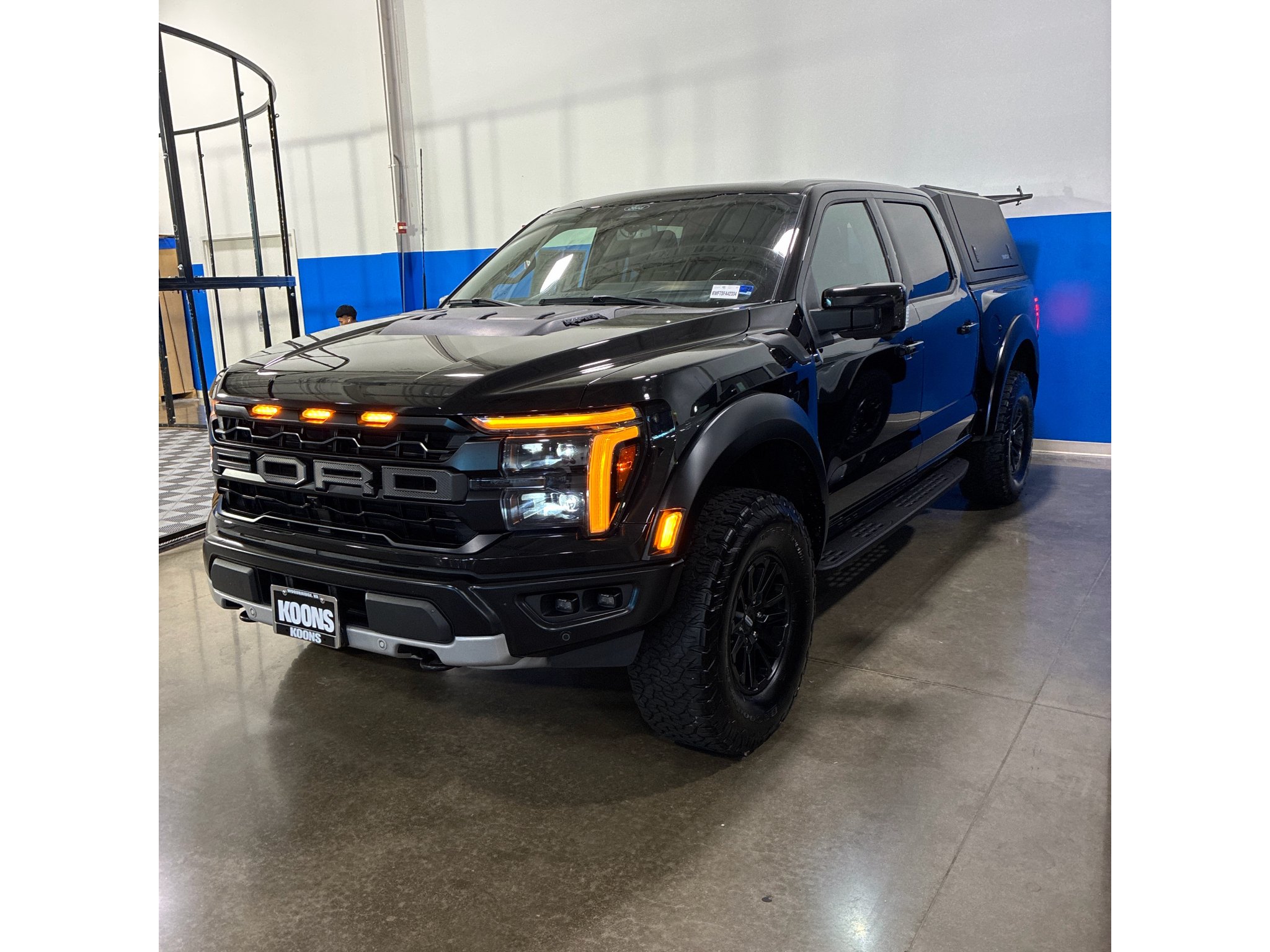 Used 2025 Agate Black Metallic Ford Raptor image 2