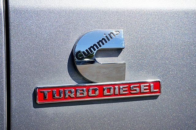 Used 2024 Silver Ram Laramie image 9