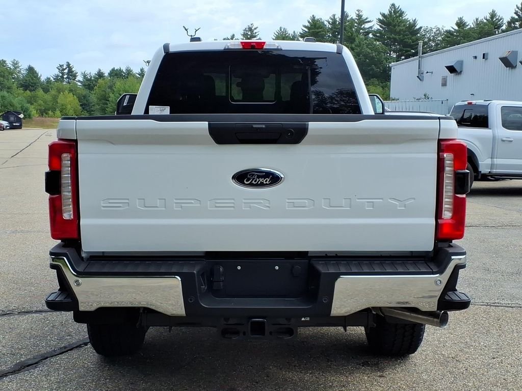 New 2026 Oxford White Ford F-350® XLT image 6