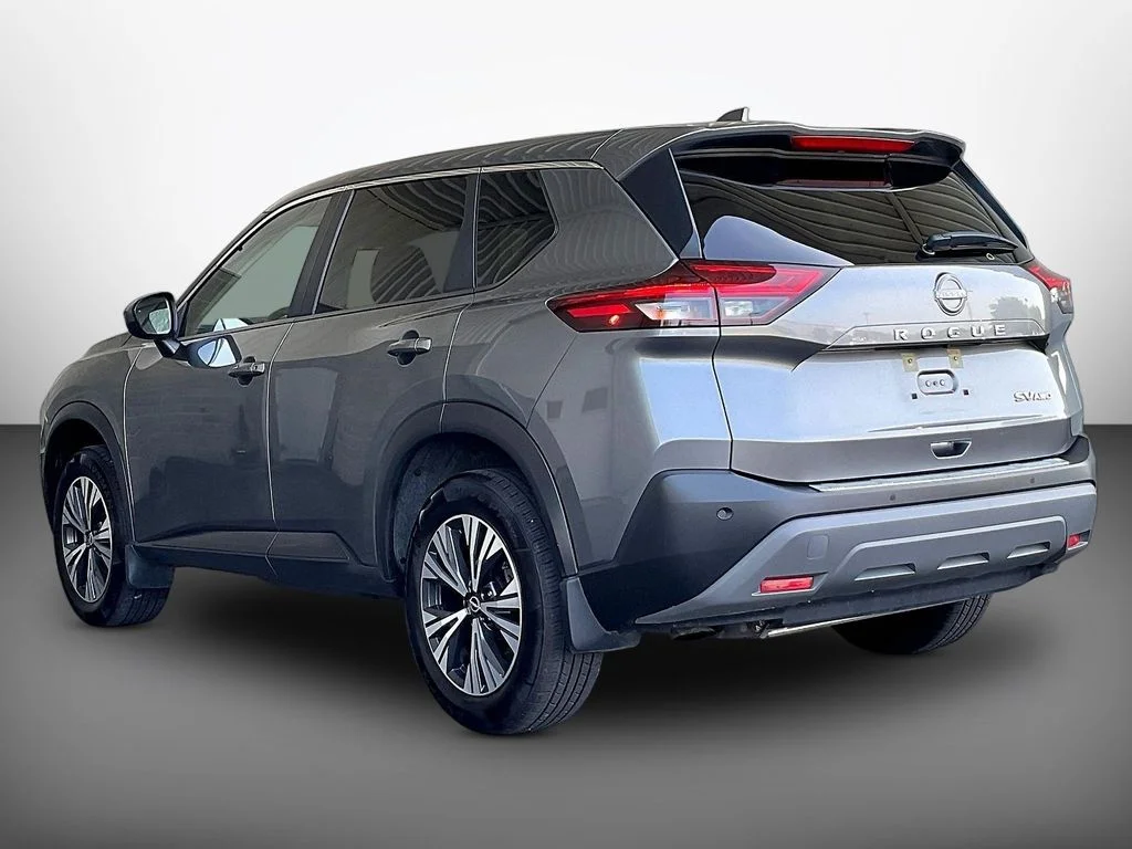Used 2023 Gun Metallic Nissan SV image 4