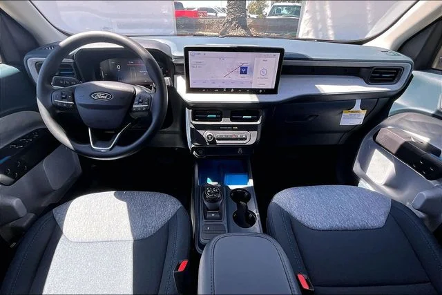 New 2026 Carbonized Gray Metallic Ford XLT image 5