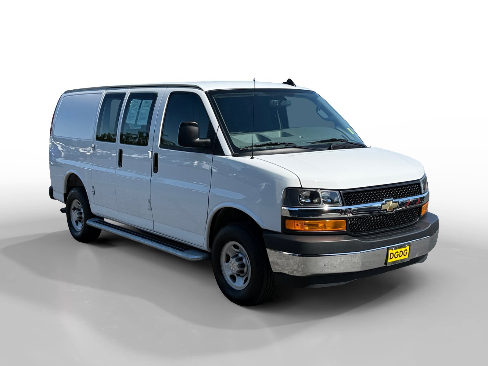 Used 2025 Summit White Chevrolet Work Van image 7