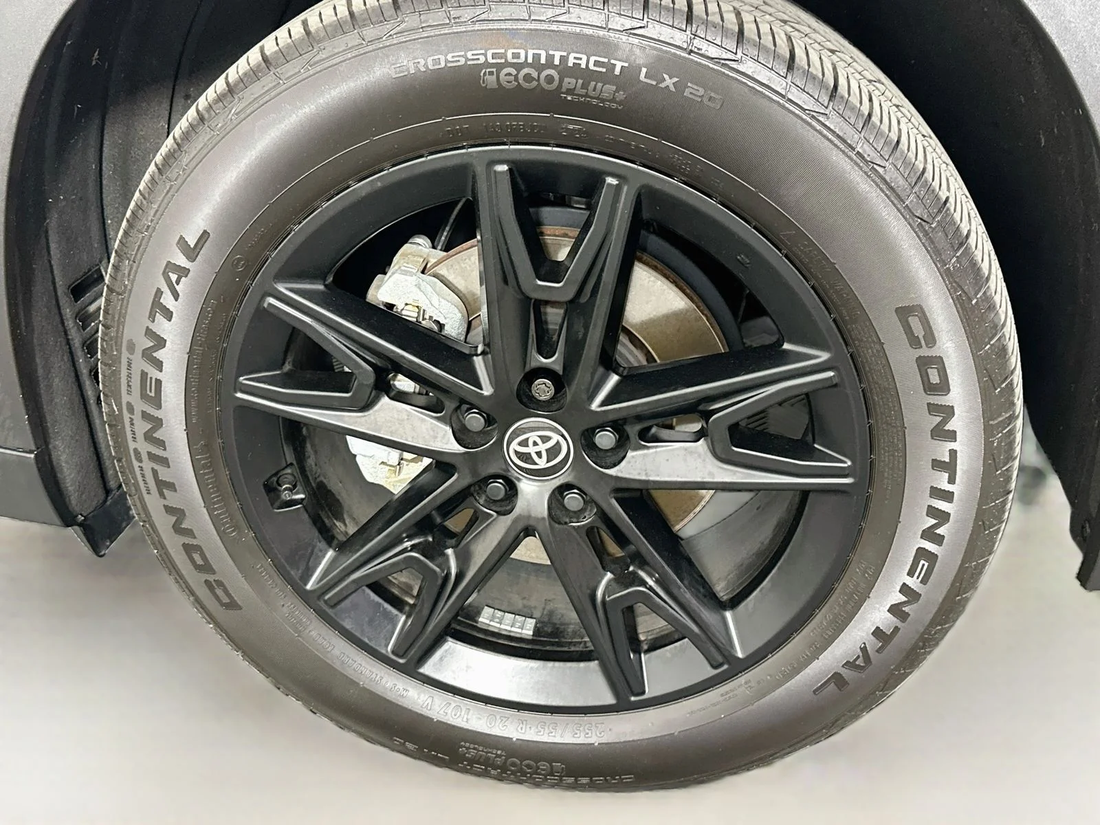 Used 2025  Toyota Nightshade Edition image 34