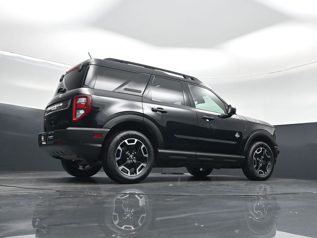 Used 2023 Black Ford Outer Banks image 76