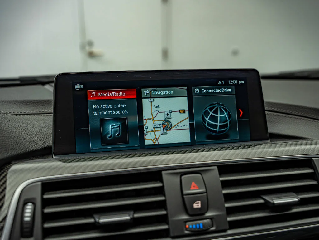 Used 2018 Mineral Gray Metallic BMW  image 32