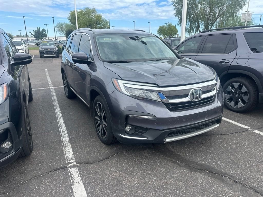 Certified Used 2020 Modern Steel Metallic Honda Touring image 2