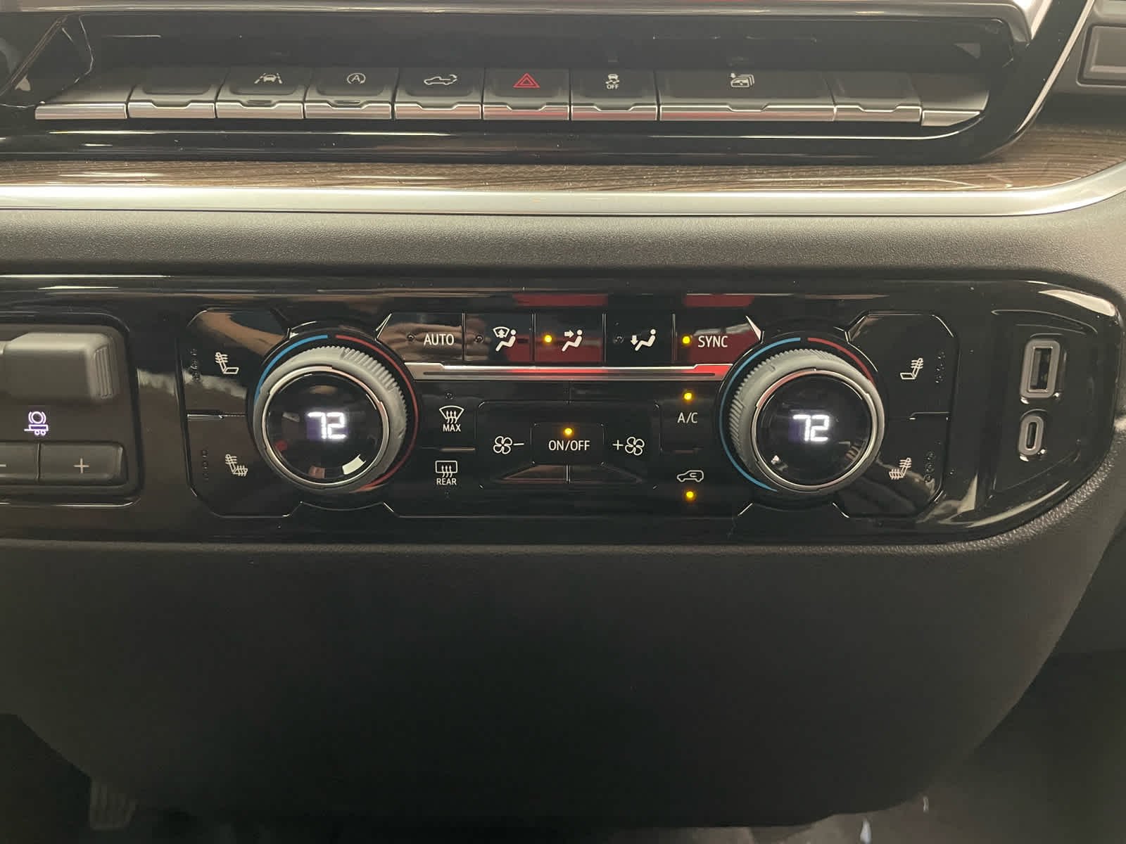2026 Chevrolet Silverado 1500 LT - Photo 6