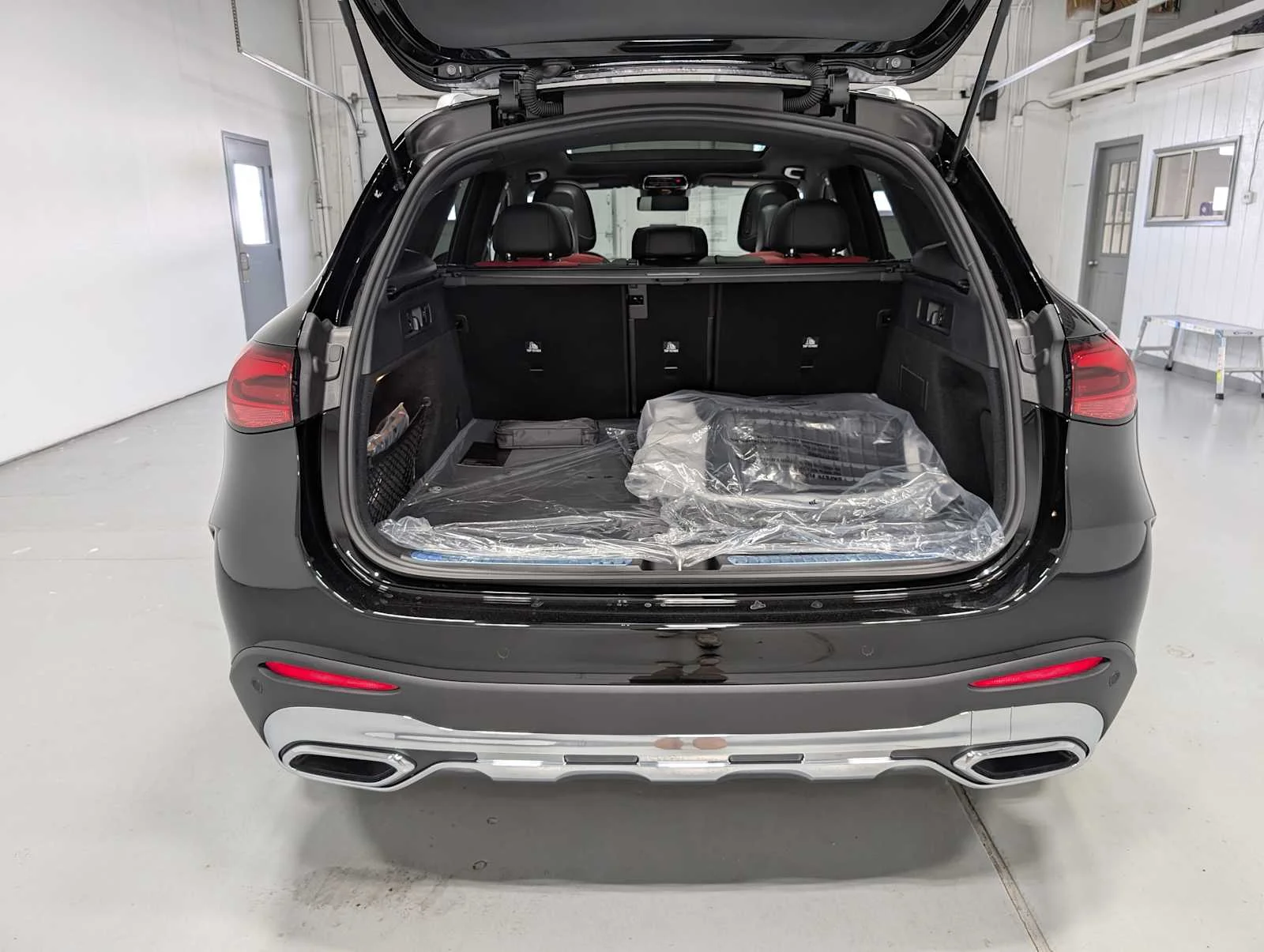 New 2026  Mercedes-Benz GLC 300 image 22