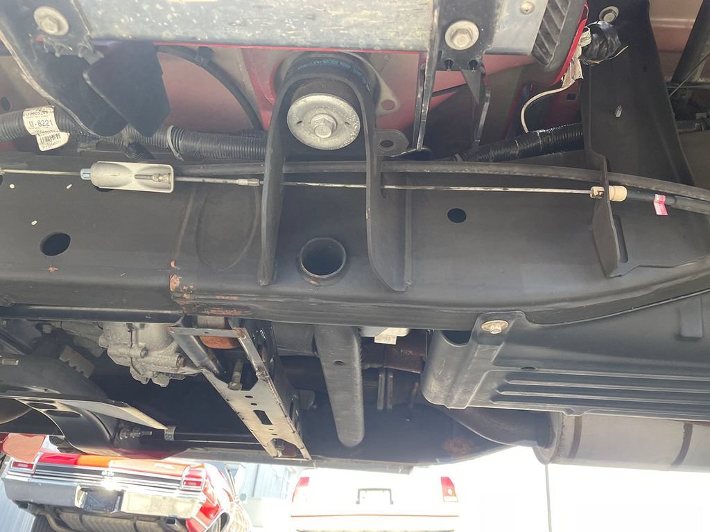 Used 2011 FIRE RED GMC SLE image 89