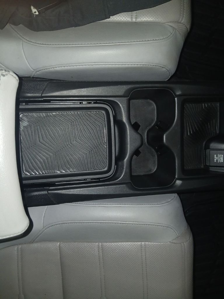 Used 2019 Silver Honda EX-L image 24