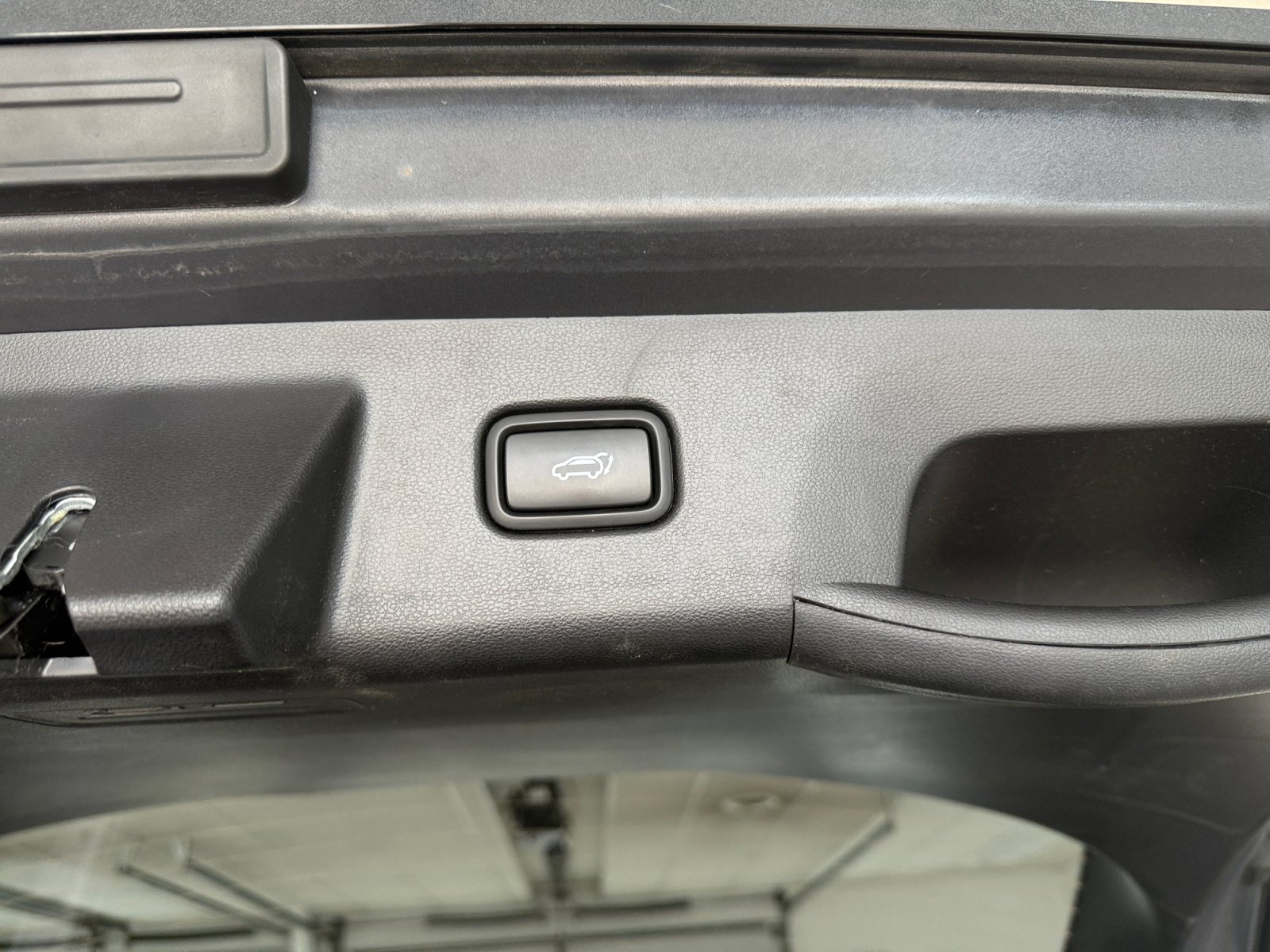 Used 2023 Portofino Gray Hyundai SEL image 40