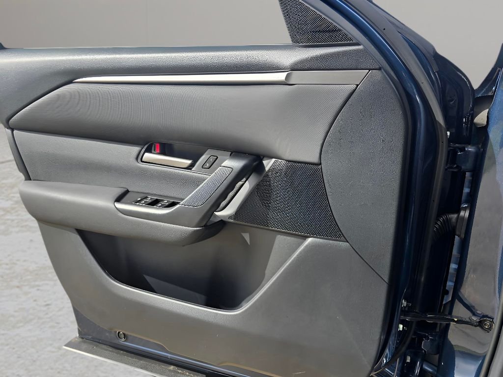 2025 Mazda CX-50 Preferred - Photo 17