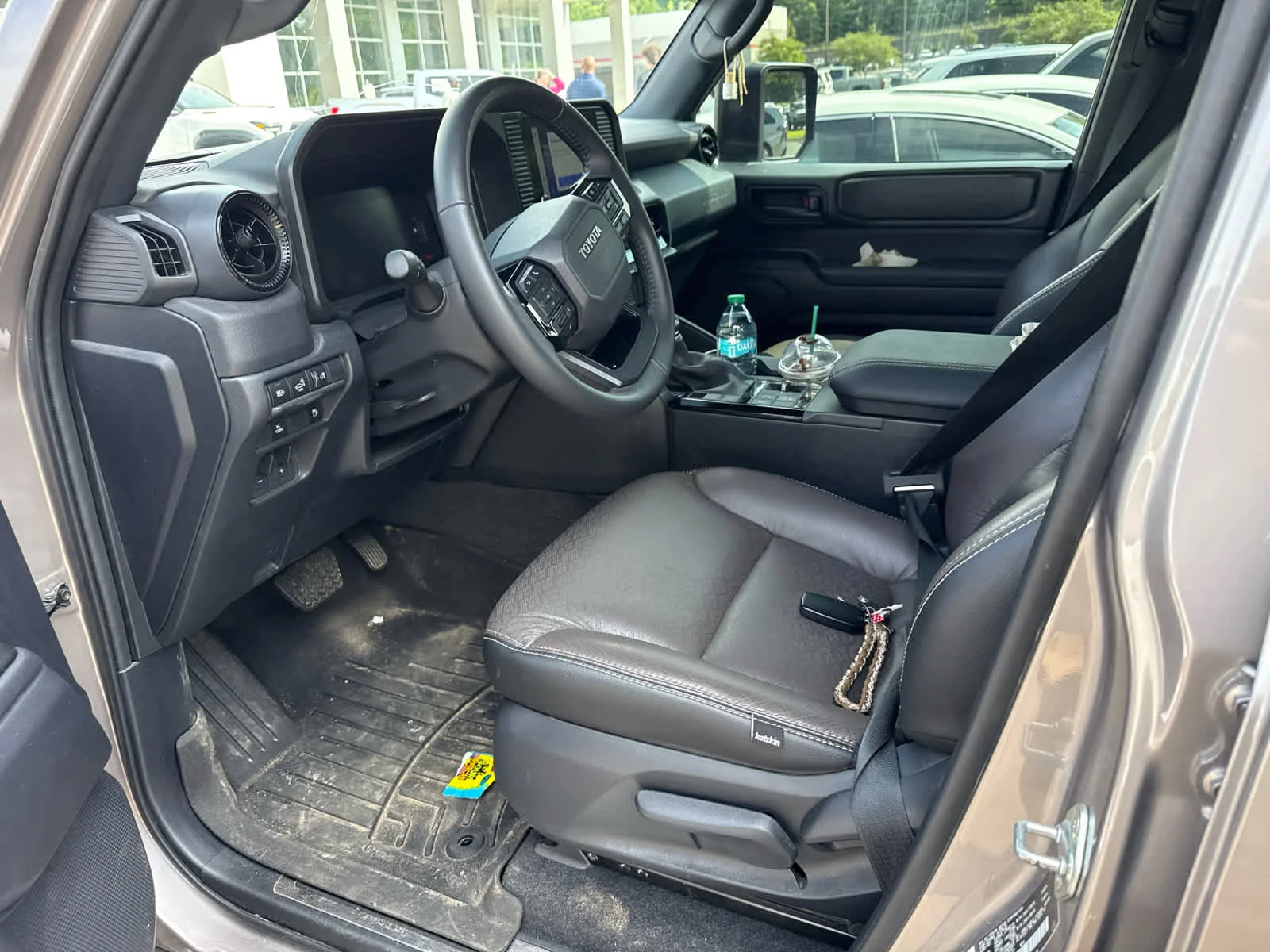 Used 2025 Meteor Shower Toyota 1958 image 6