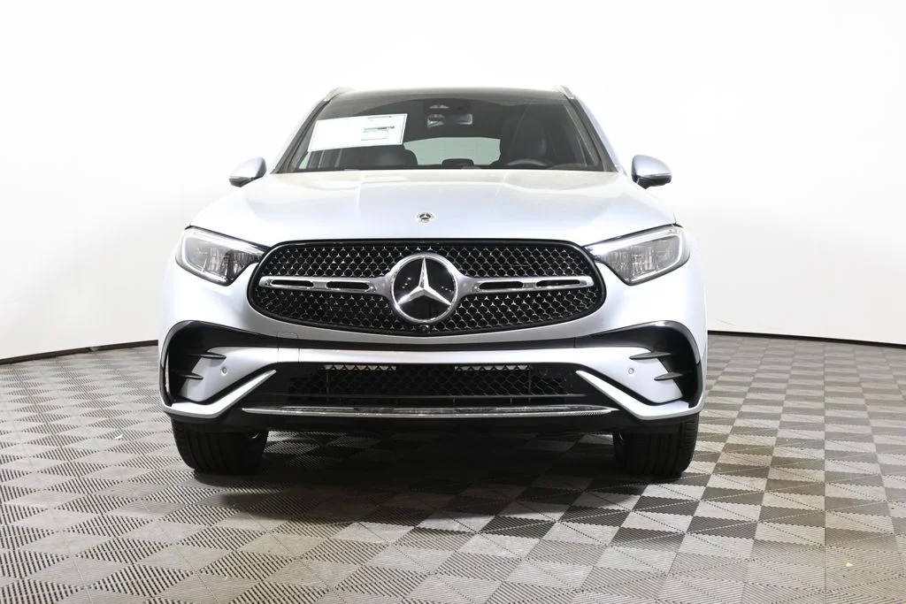 New 2026 Silver Mercedes-Benz GLC 300 image 10