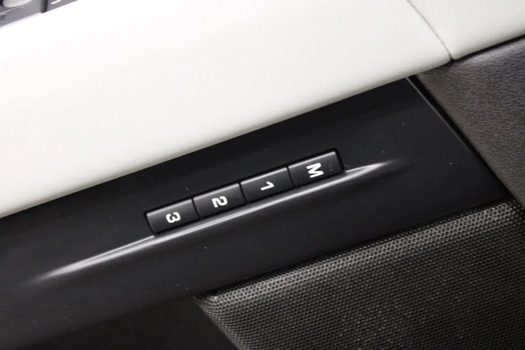 Used 2026 Gray Land Rover S image 3