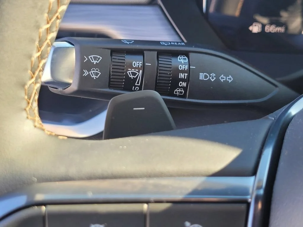 2026 GMC Acadia AT4 - Photo 20