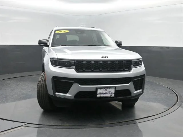 New 2026 Silver Zynith Exterior Paint Jeep Laredo image 40