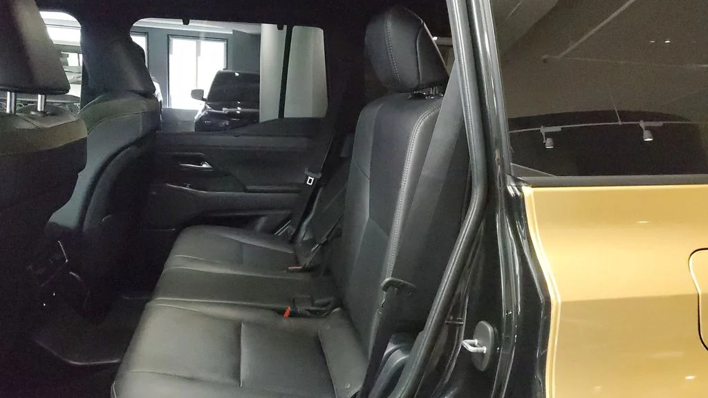 Used 2024 Black Lexus 550 Overtrail+ image 14