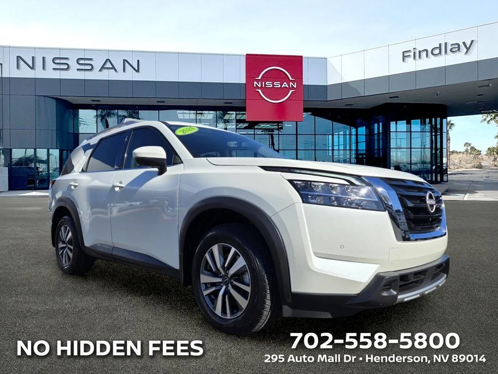 2024 Nissan Pathfinder SL 2WD's photo