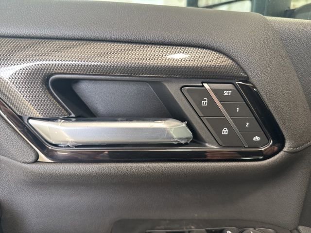 New 2026 Titanium Rush Metallic GMC AT4 image 5