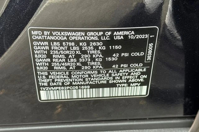 Used 2023  Volkswagen Pro S image 36