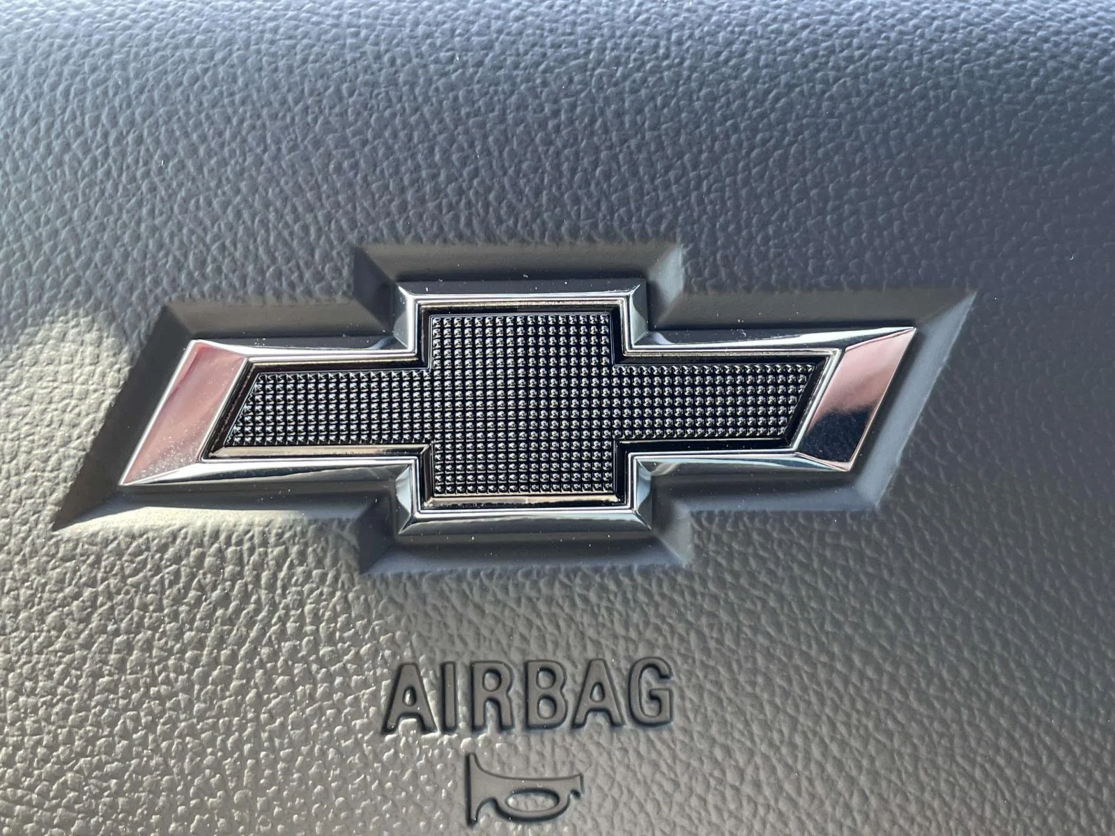 New 2026 Summit White Chevrolet Trail Boss image 28