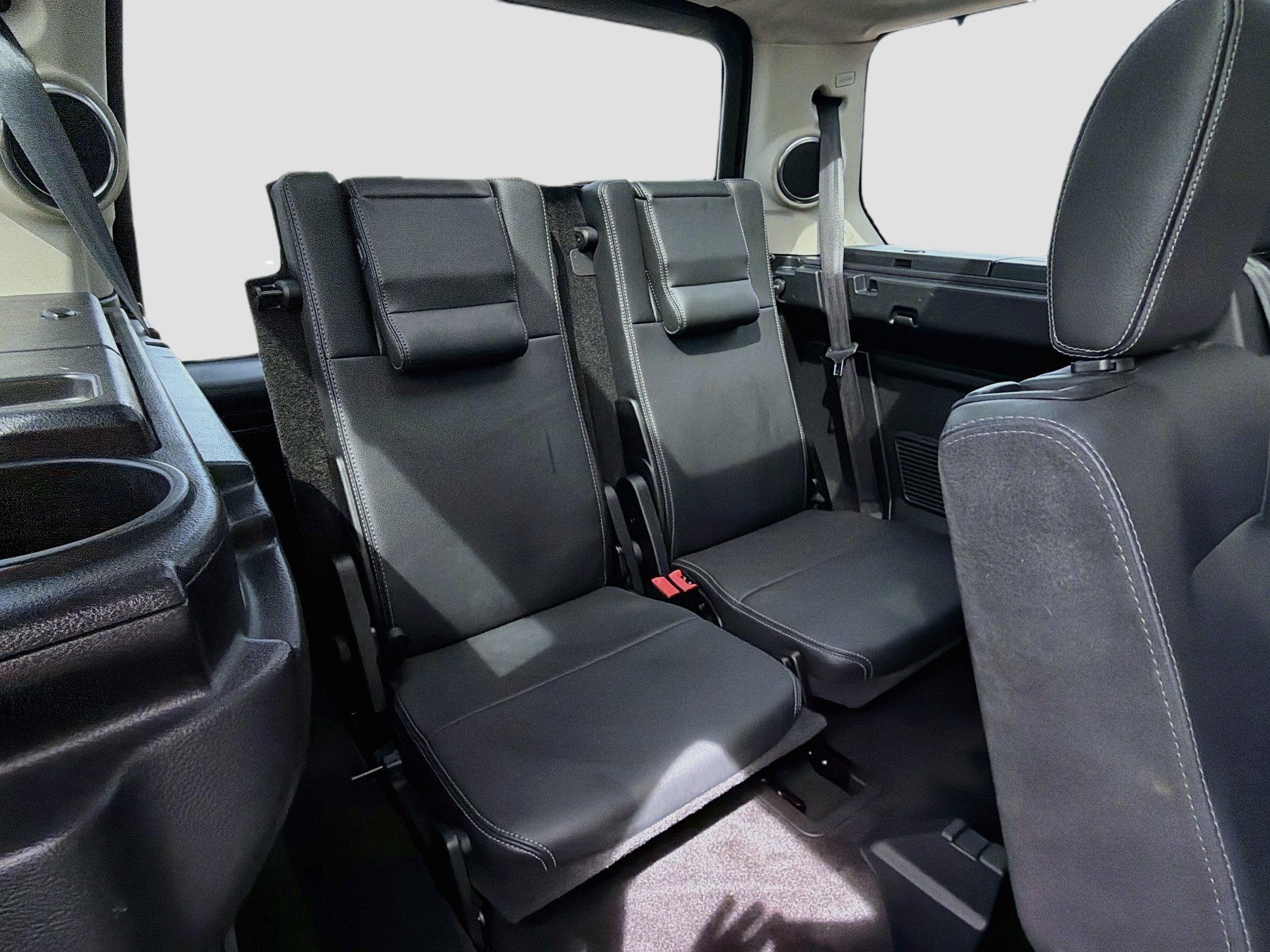 Used 2016 Gray Land Rover HSE image 19