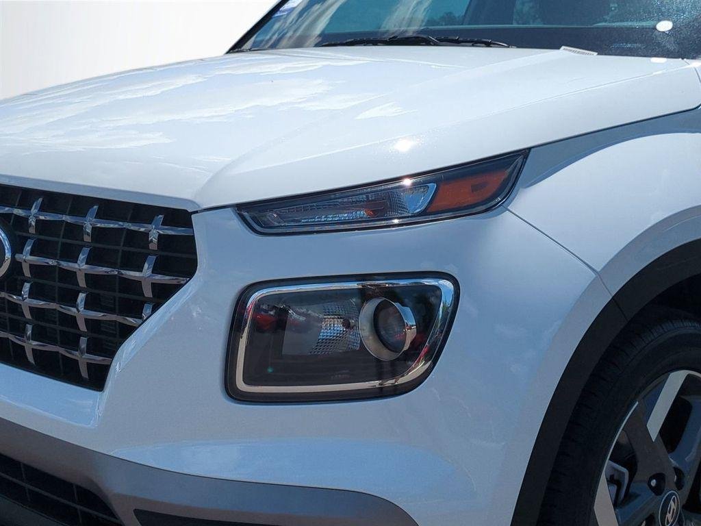 New 2026 White Hyundai SEL image 10