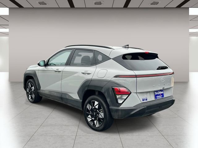 Used 2025 Gray Hyundai SEL image 6