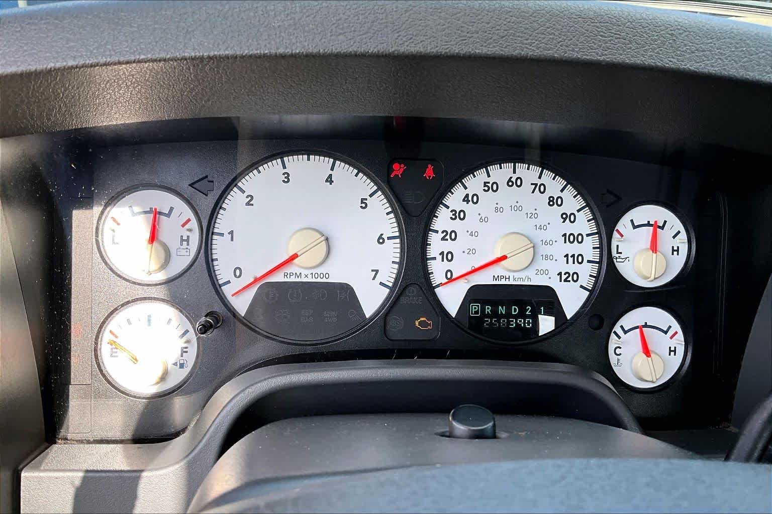 Used 2006 Inferno Red Crystal Pearl Dodge ST image 25