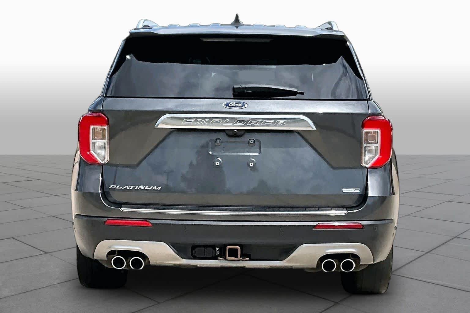 Used 2020 Magnetic Ford Platinum image 5
