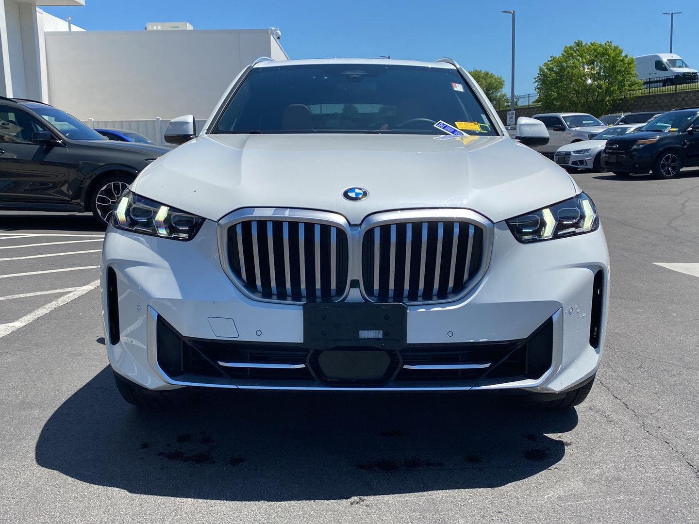 Certified Used 2024 Mineral White Metallic BMW xDrive40i image 5
