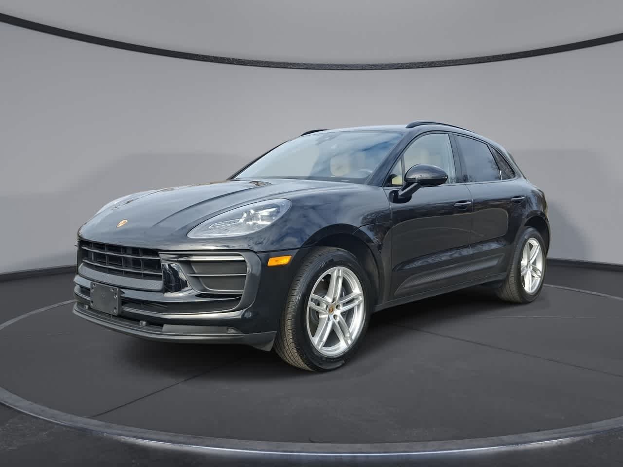2022 Porsche Macan Base