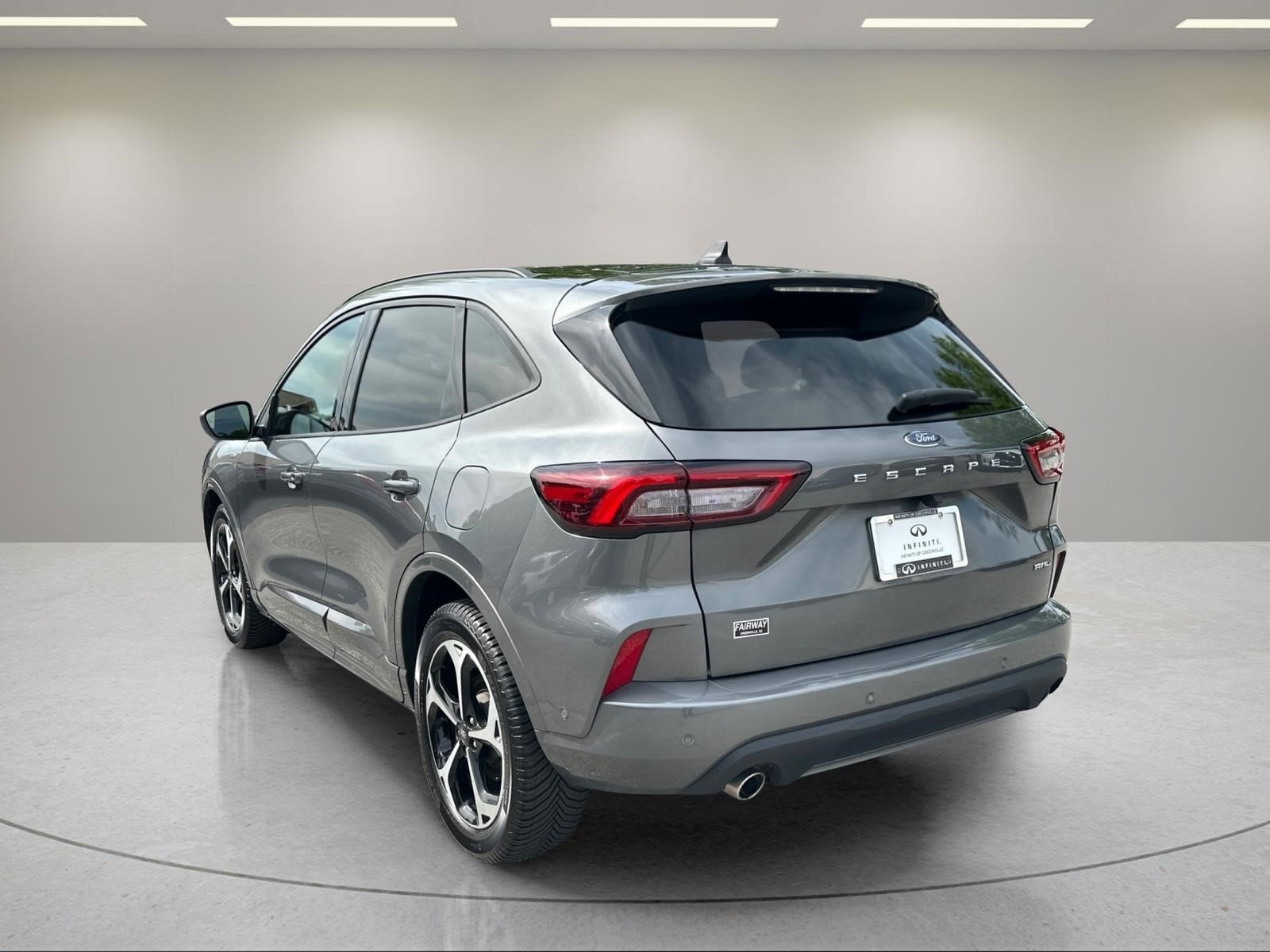 Used 2023 Gray Metallic Ford ST-Line Elite image 3