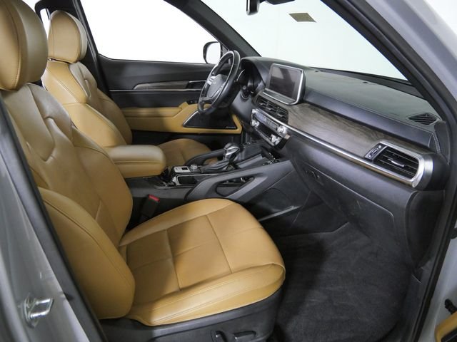 Certified Used 2022 Gray Kia SX image 12