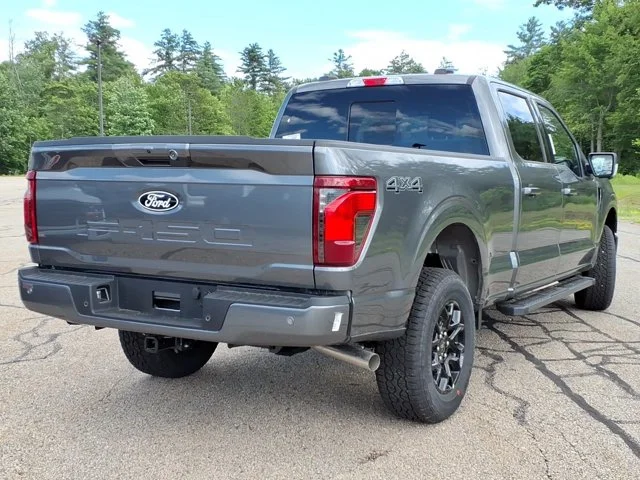 New 2026 Carbonized Gray Metallic Ford XLT image 24