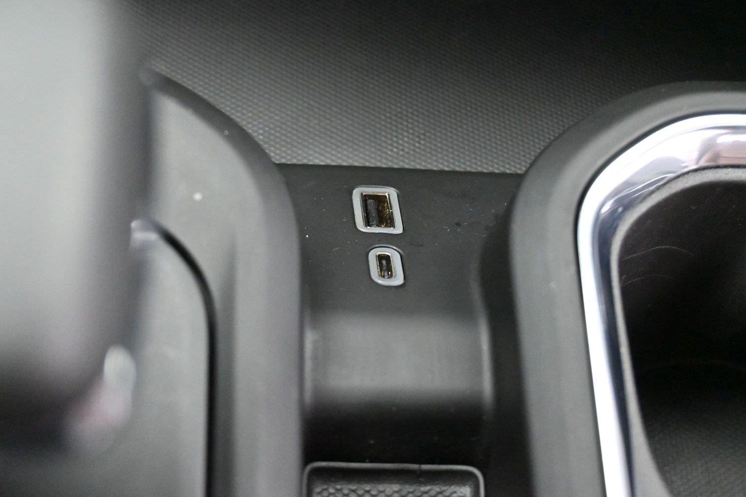 Used 2025 Onyx Black GMC Denali Ultimate image 26
