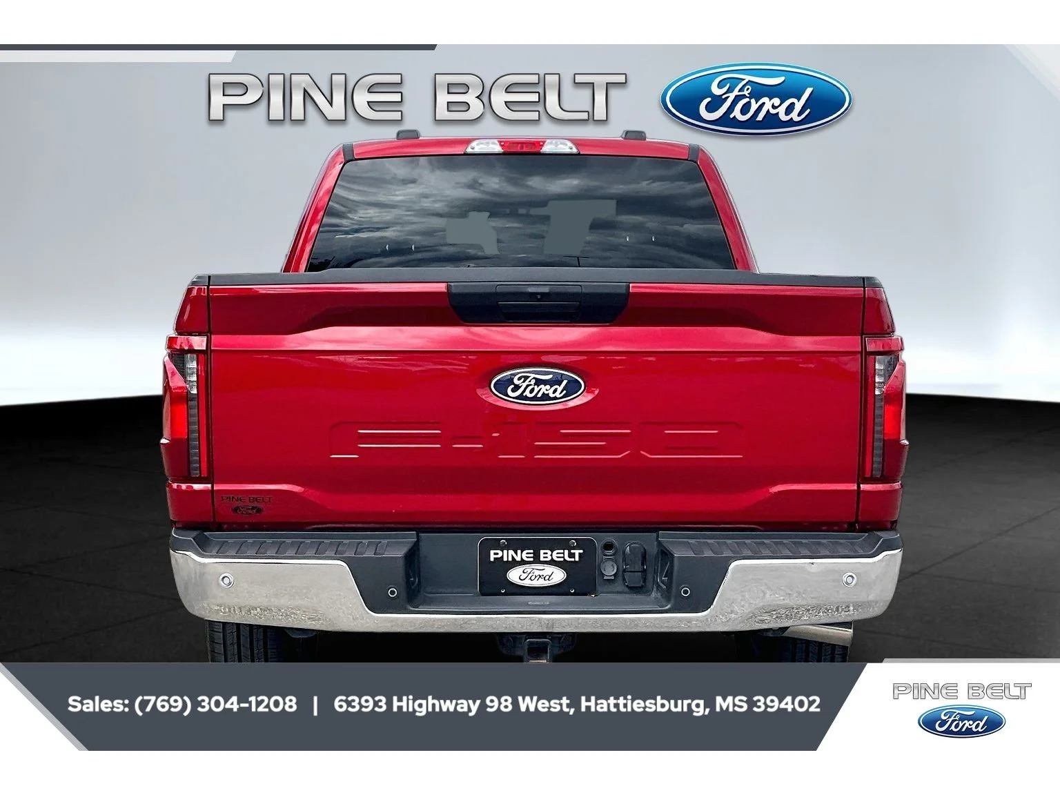 Used 2025 Rapid Red Metallic Tinted Clearcoat Ford XLT image 4
