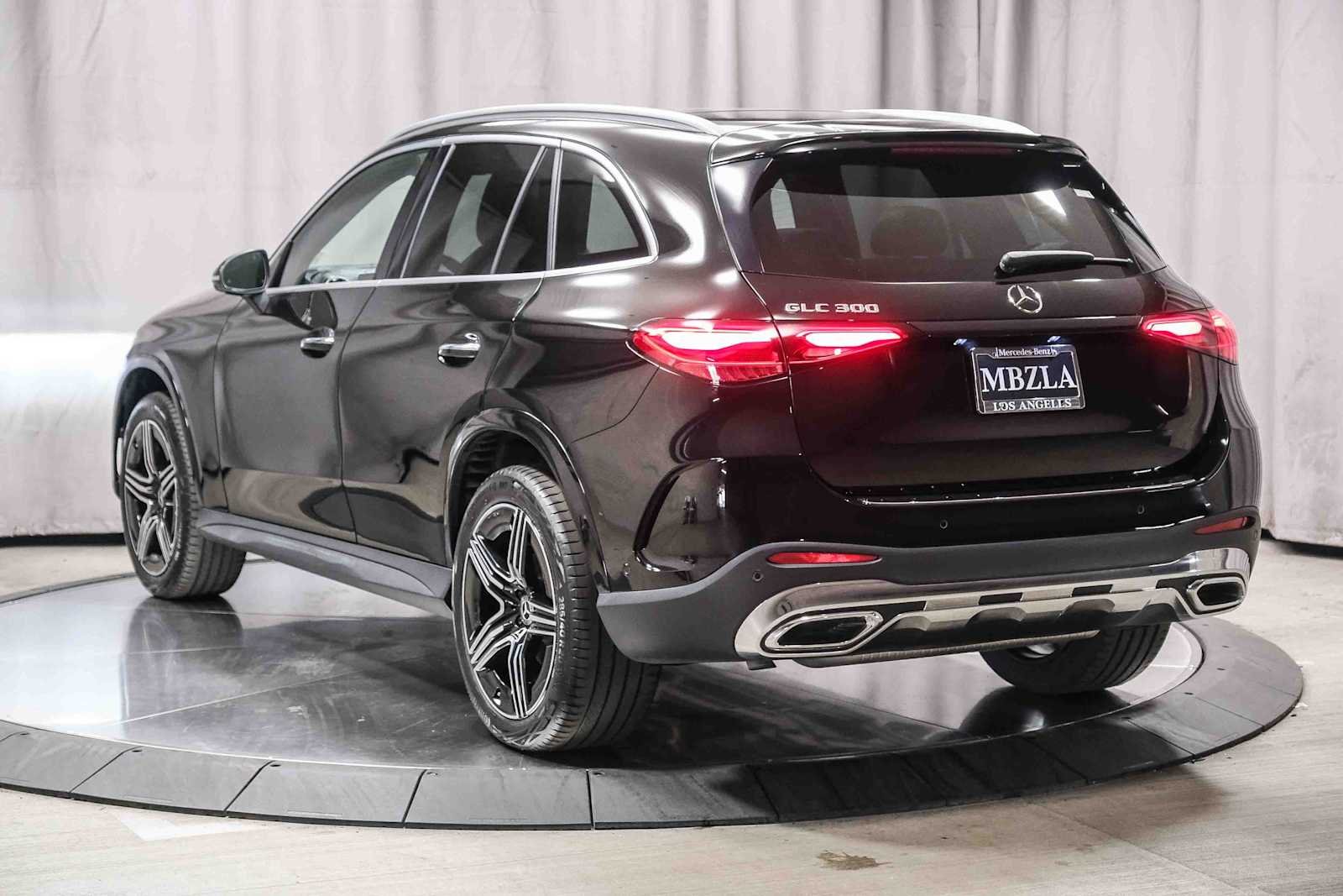Certified Used 2023 Black Mercedes-Benz GLC 300 image 2