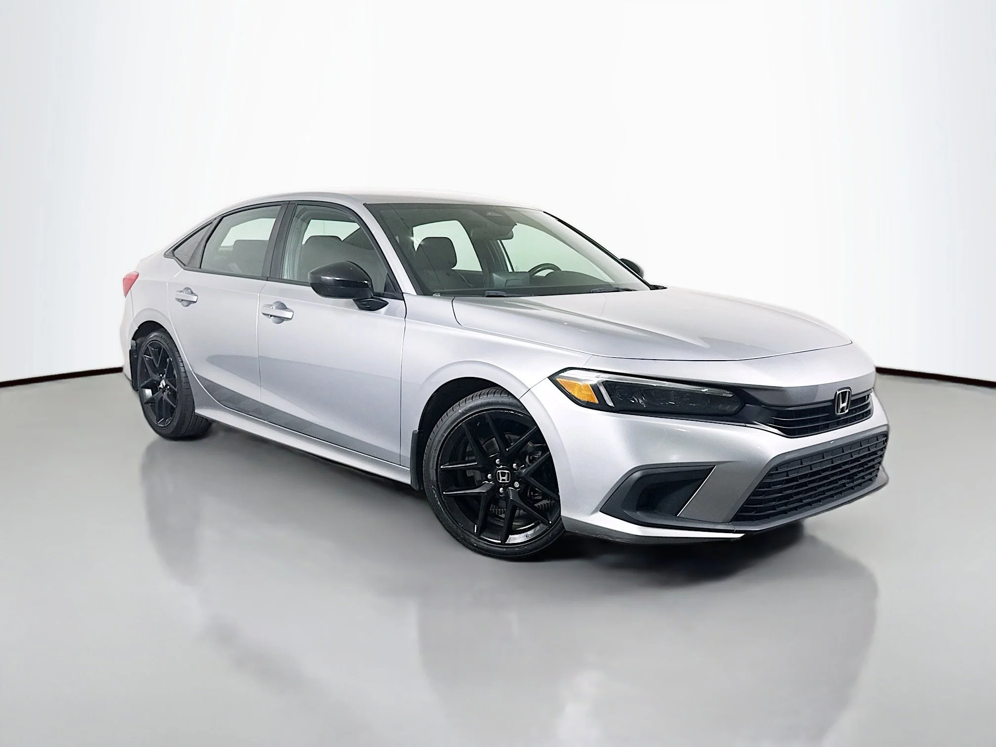 Used 2022 Lunar Silver Metallic Honda Sport image 1