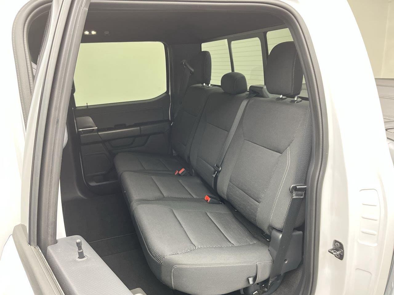 Used 2024 Oxford White Ford XLT image 14