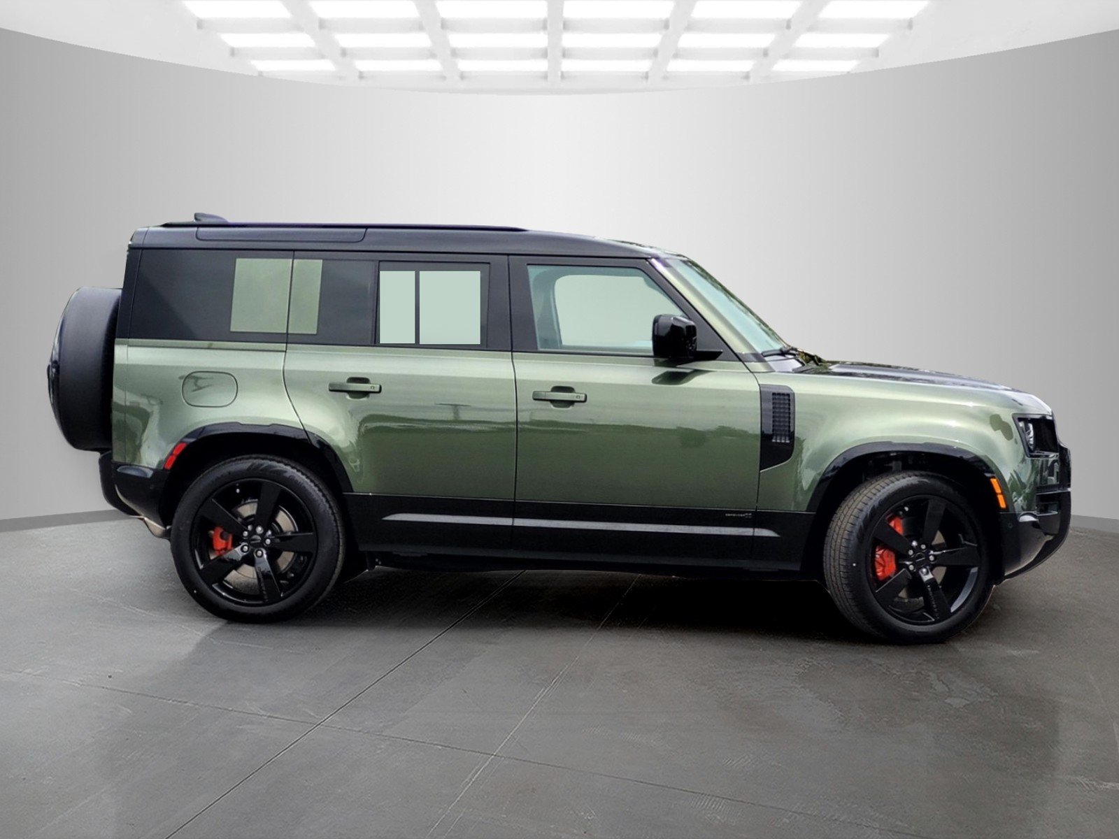 New 2026 Woolstone Green Land Rover X image 7