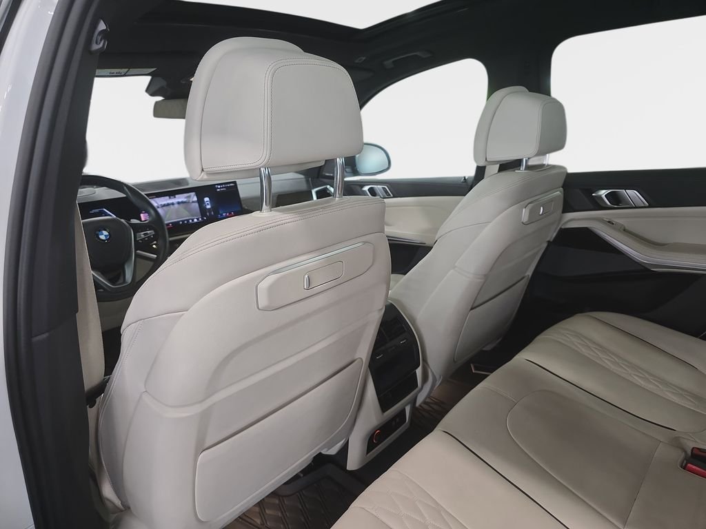 Certified Used 2024 Alpine White BMW sDrive40i image 9