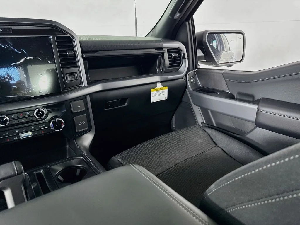 New 2026 Oxford White Ford XLT image 23