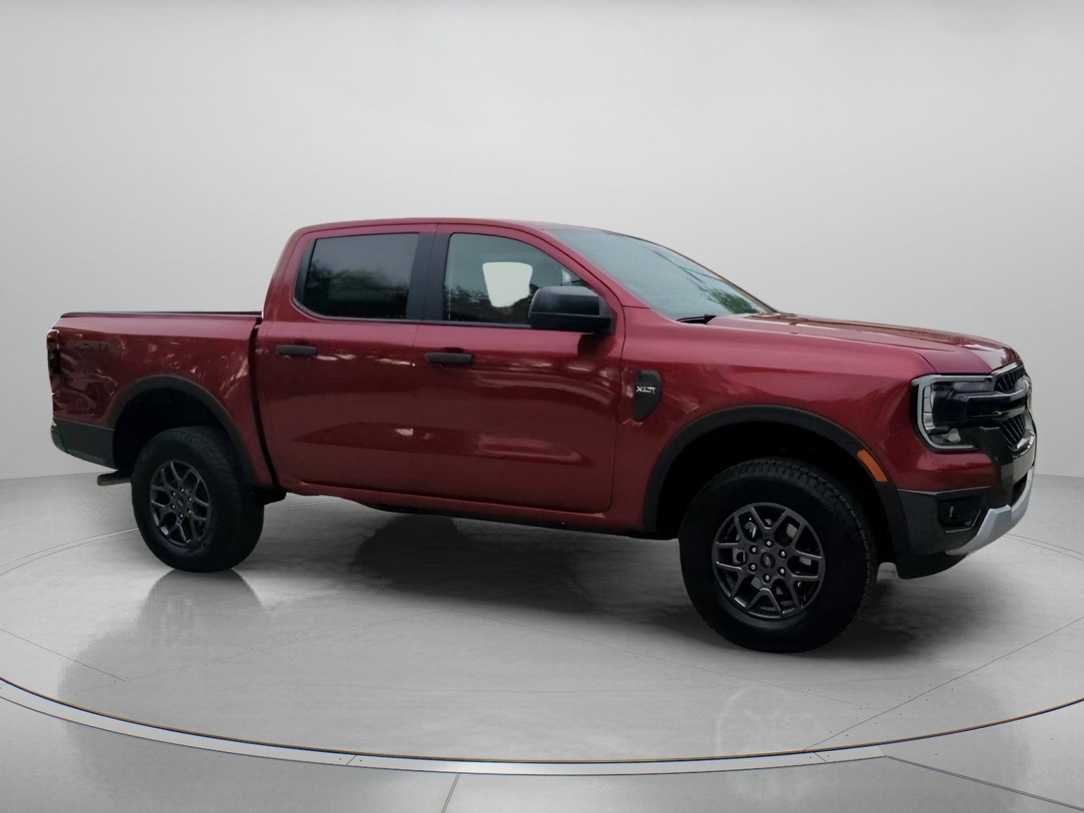 New 2026 Ruby Red Metallic Tinted Clearcoat Ford XLT image 32