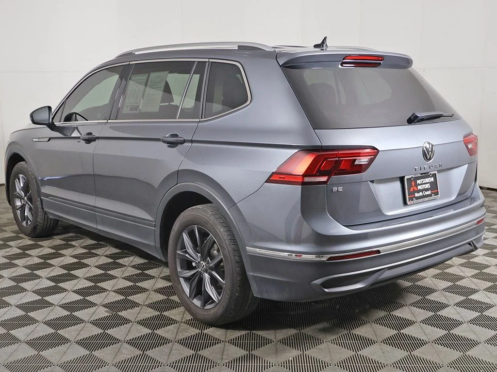 Used 2023 Gray Volkswagen 2.0T SE image 10