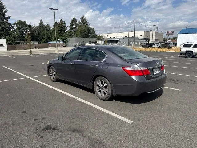 Used 2015 Modern Steel Metallic Honda LX image 9