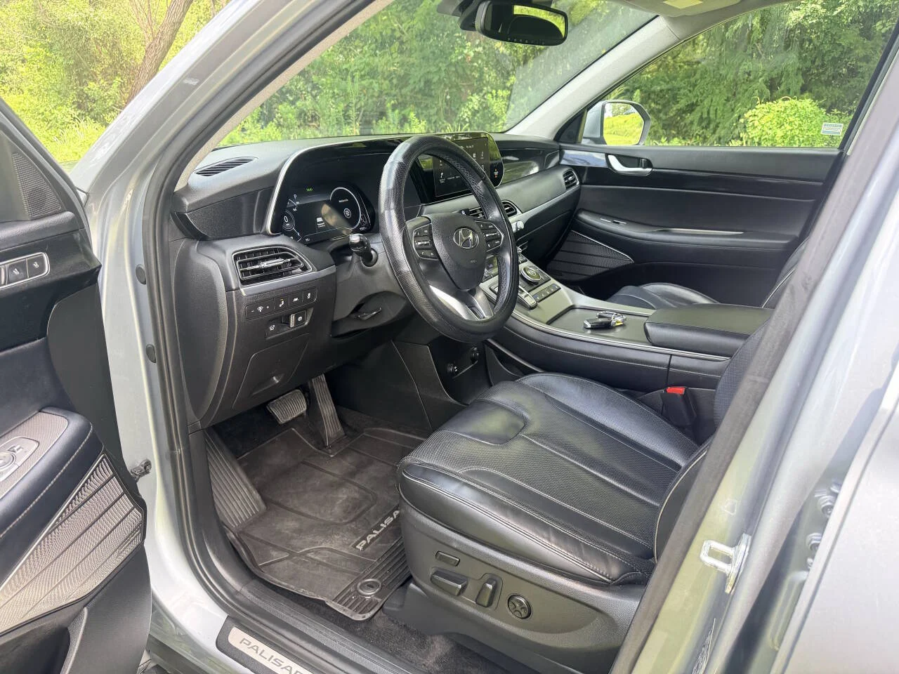 Used 2021 Gray Hyundai Limited 4dr SUV image 26