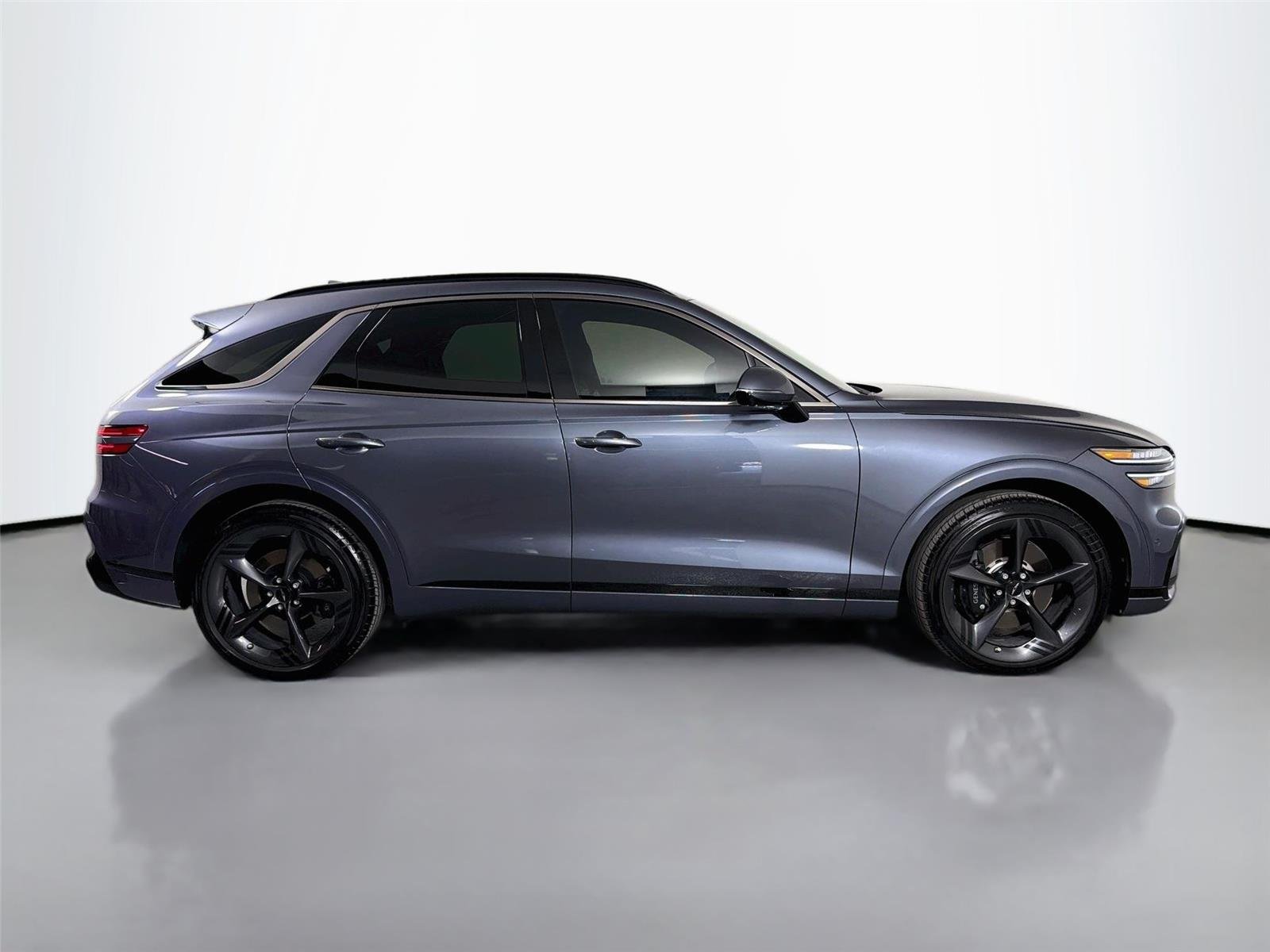 Used 2026 Ceres Blue Genesis 2.5T Sport Prestige image 4